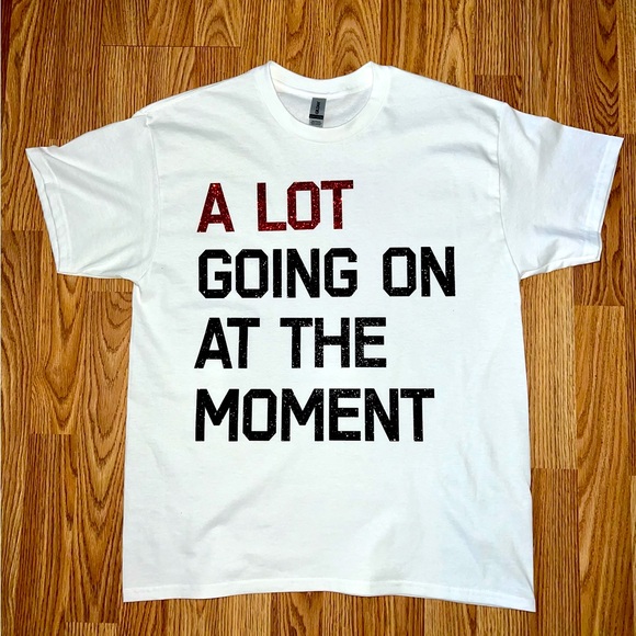 Taylor Swift White Tee “A lot going on at the moment” - Picture 4 of 6